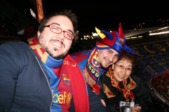 There were a lot of Japanese and Chinese people who have come to Barcelona only to watch the match